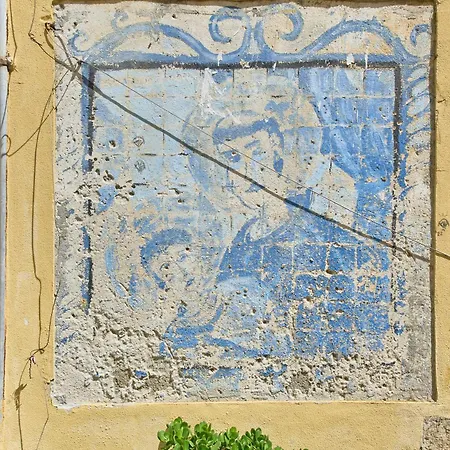 Alfama Heart, Walk Everywhere W Ac, By Timecooler شقة