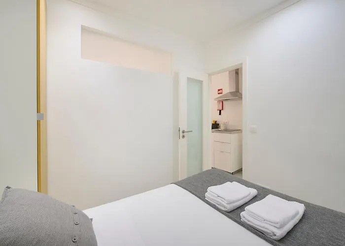 Alfama Heart, Walk Everywhere W Ac, By Timecooler * Lisboa